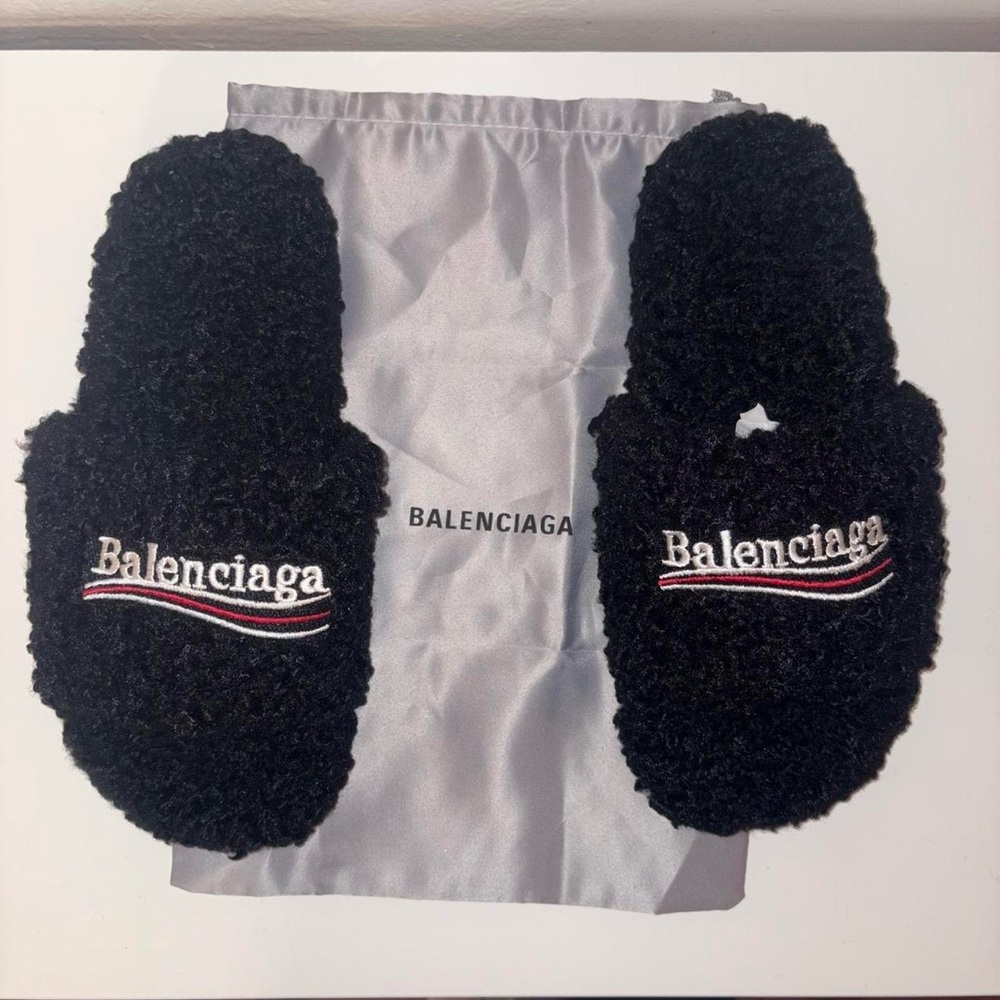 Black Fur Balenciaga slides - Picture 2 of 5